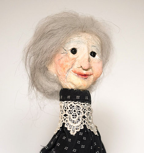 Figur/Puppe Grossmutter